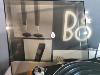 BEOGRAM 1000 TURNTABLE